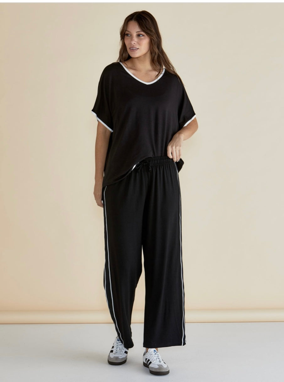 Clothing - Clara Tee Black