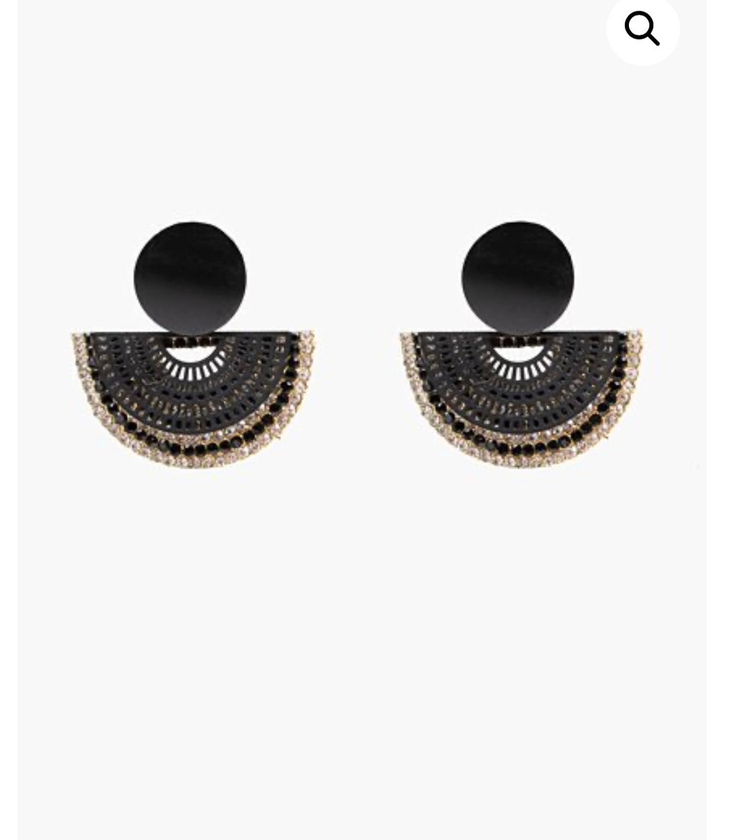 Jewellery - Black wonderland earring